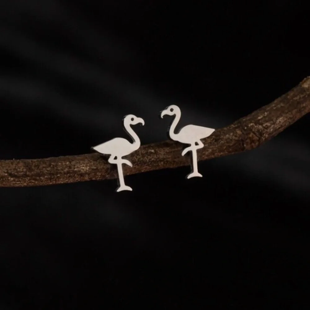 NEW Dainty Flamingo stud Earrings Silver color - Boutique - Picture 4 of 4